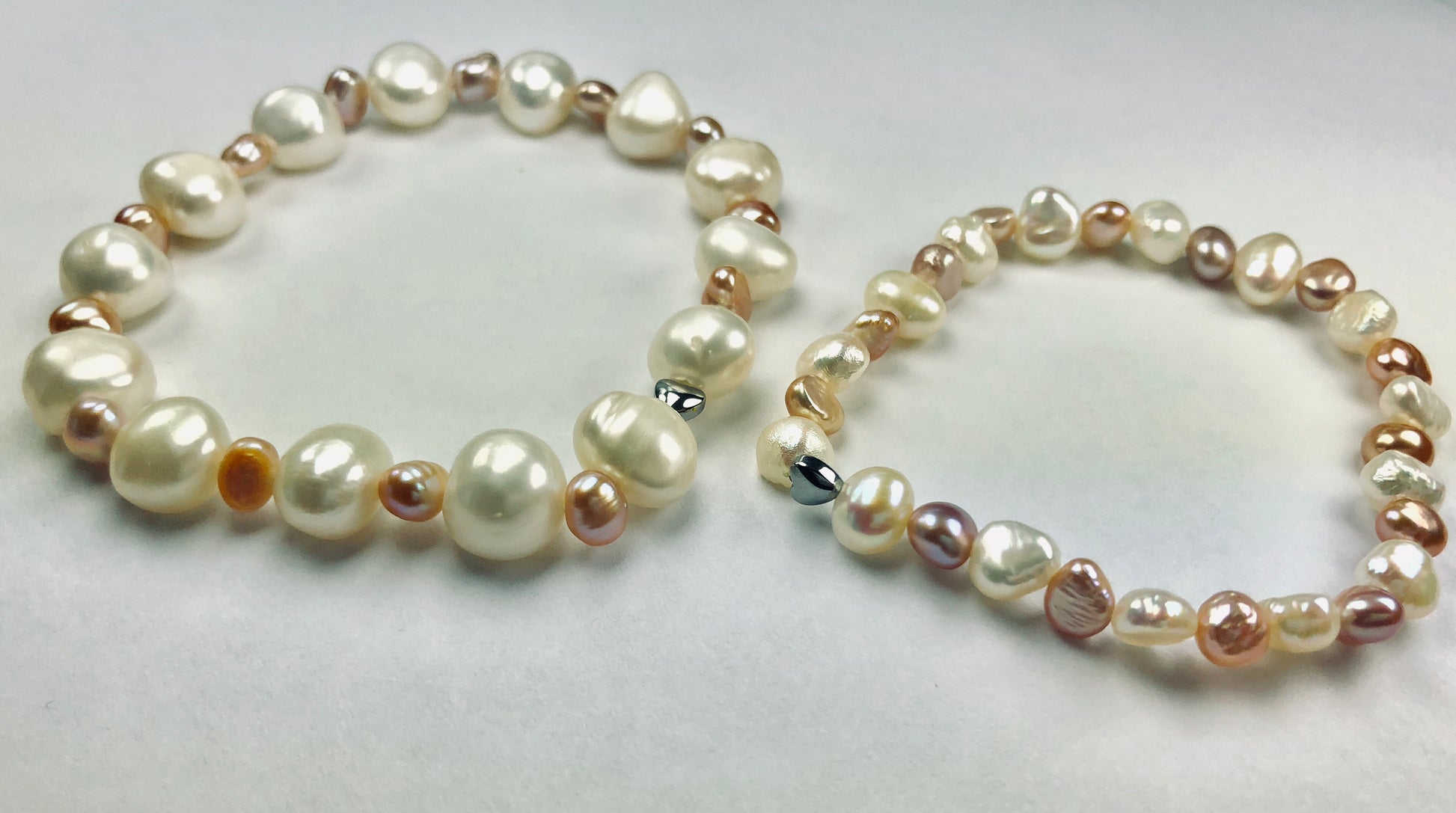 All Natural Beautiful Freshwater Cultured Pearl Stretch Bracelet Set "Mother and Daughter"-Accessories-KneeBees